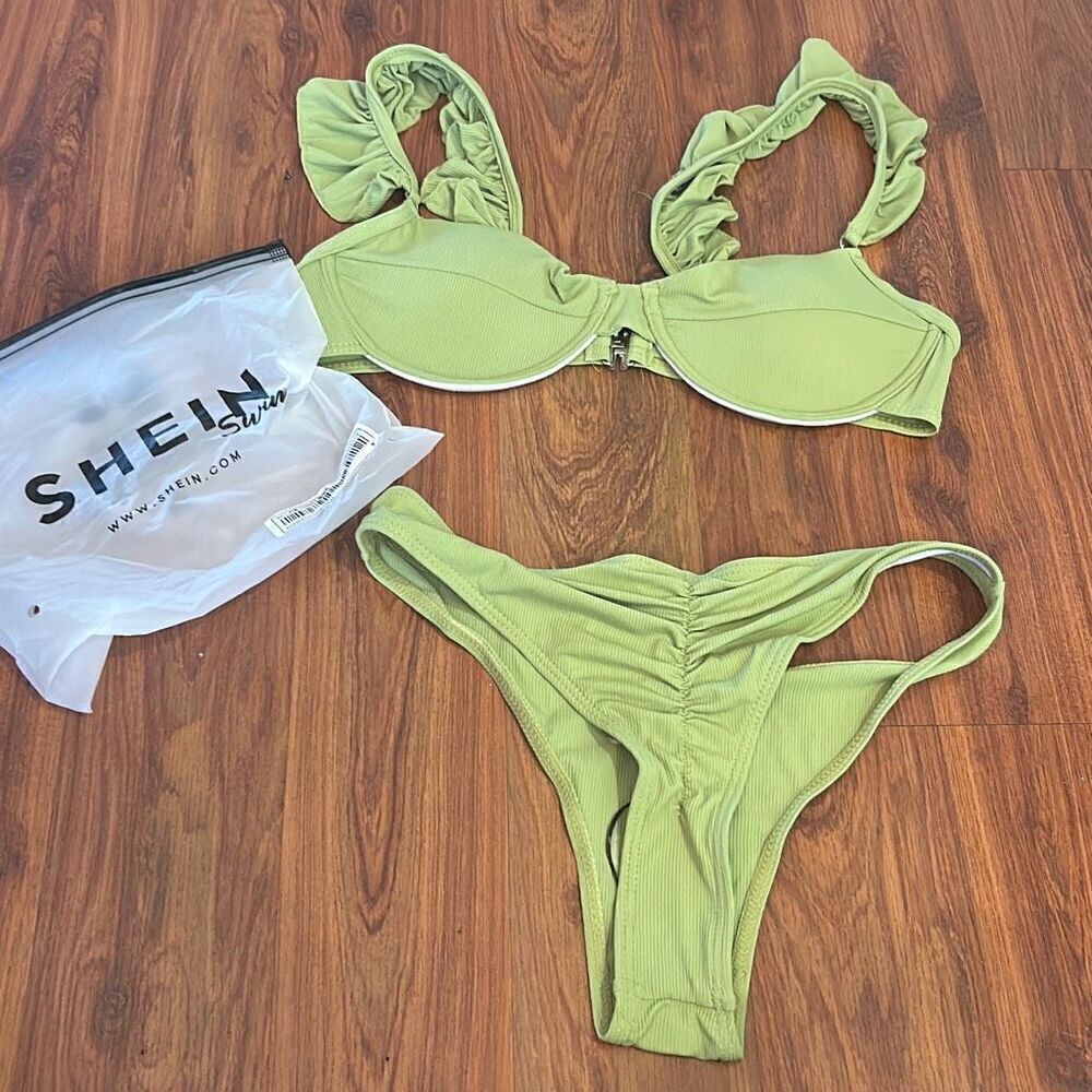 NWT SHEIN Green bikini with ruffle top padded Brazilian bottom size S